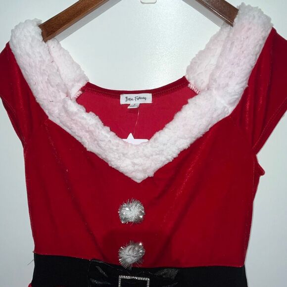 Born Famous Women's Red Mrs. Claus Cap Sleeve Mini Skater Dress Small NWT - Picture 4 of 10